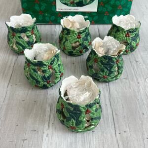 Vintage Porcelain Christmas Tealight/Votive Candle Holder Holly Berries Leaves